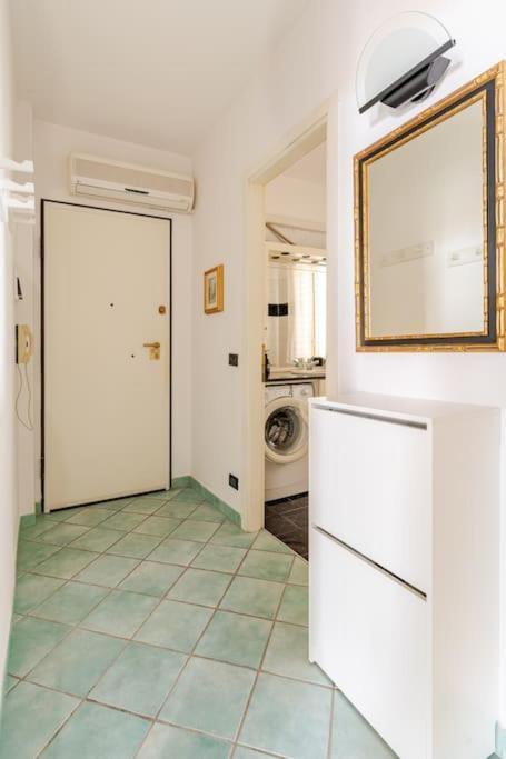 ונטימיגליה Thekeystudio, La Casa Del Mare Azzurro With Seaview מראה חיצוני תמונה