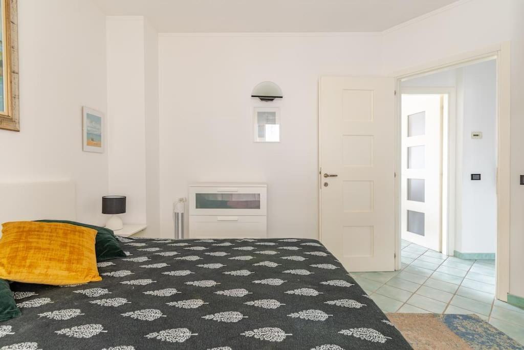 ונטימיגליה Thekeystudio, La Casa Del Mare Azzurro With Seaview מראה חיצוני תמונה