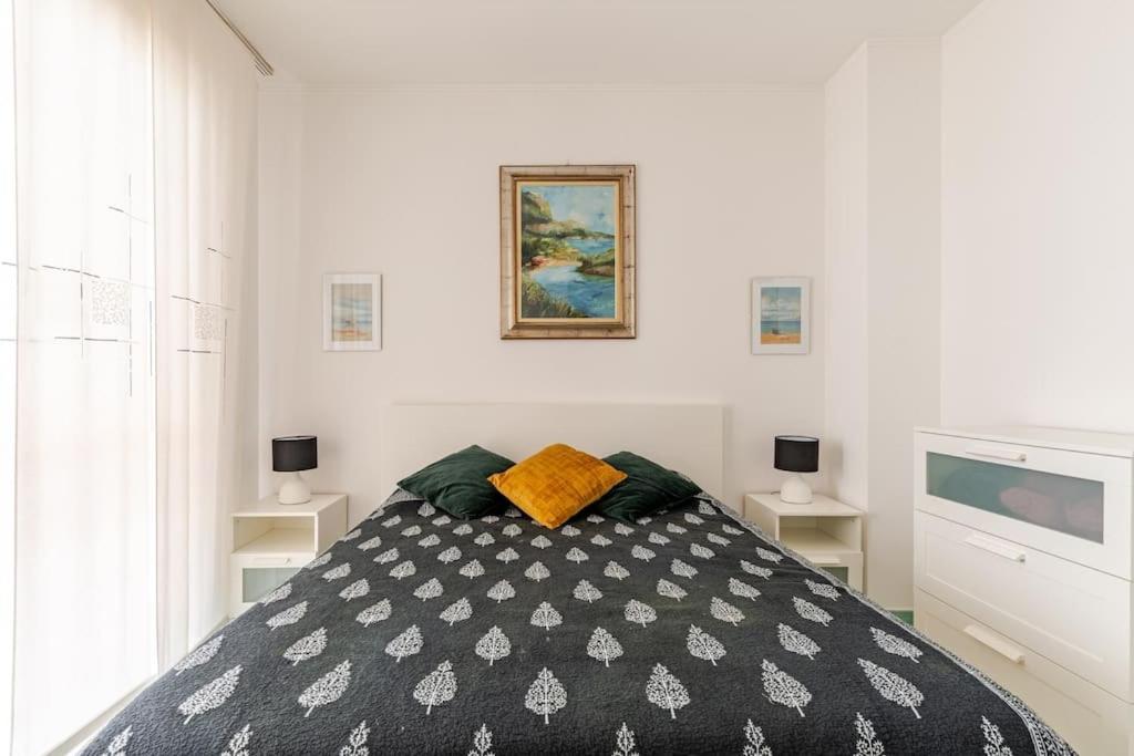 ונטימיגליה Thekeystudio, La Casa Del Mare Azzurro With Seaview מראה חיצוני תמונה