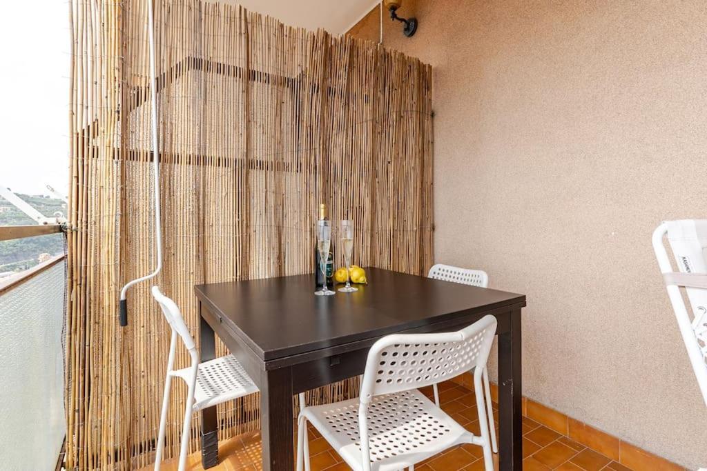 ונטימיגליה Thekeystudio, La Casa Del Mare Azzurro With Seaview מראה חיצוני תמונה
