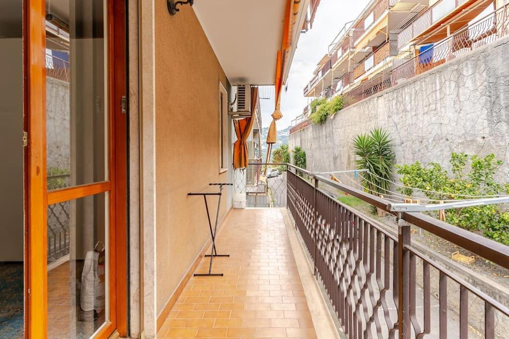 ונטימיגליה Thekeystudio, La Casa Del Mare Azzurro With Seaview מראה חיצוני תמונה