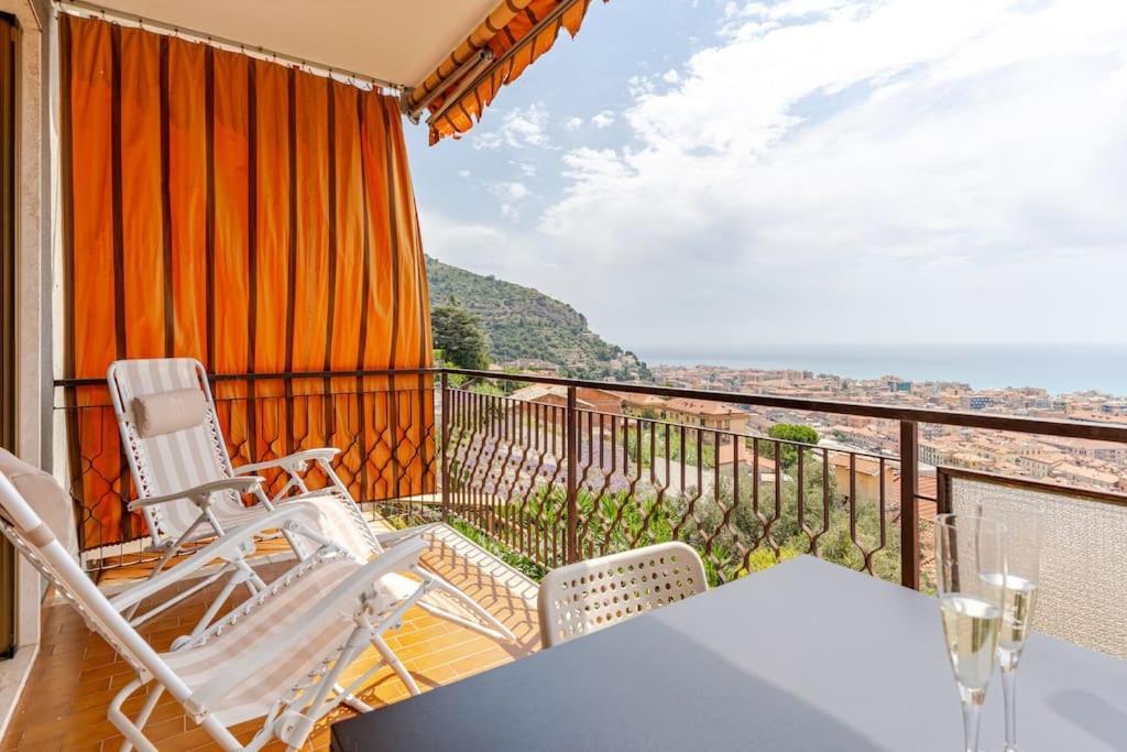ונטימיגליה Thekeystudio, La Casa Del Mare Azzurro With Seaview מראה חיצוני תמונה