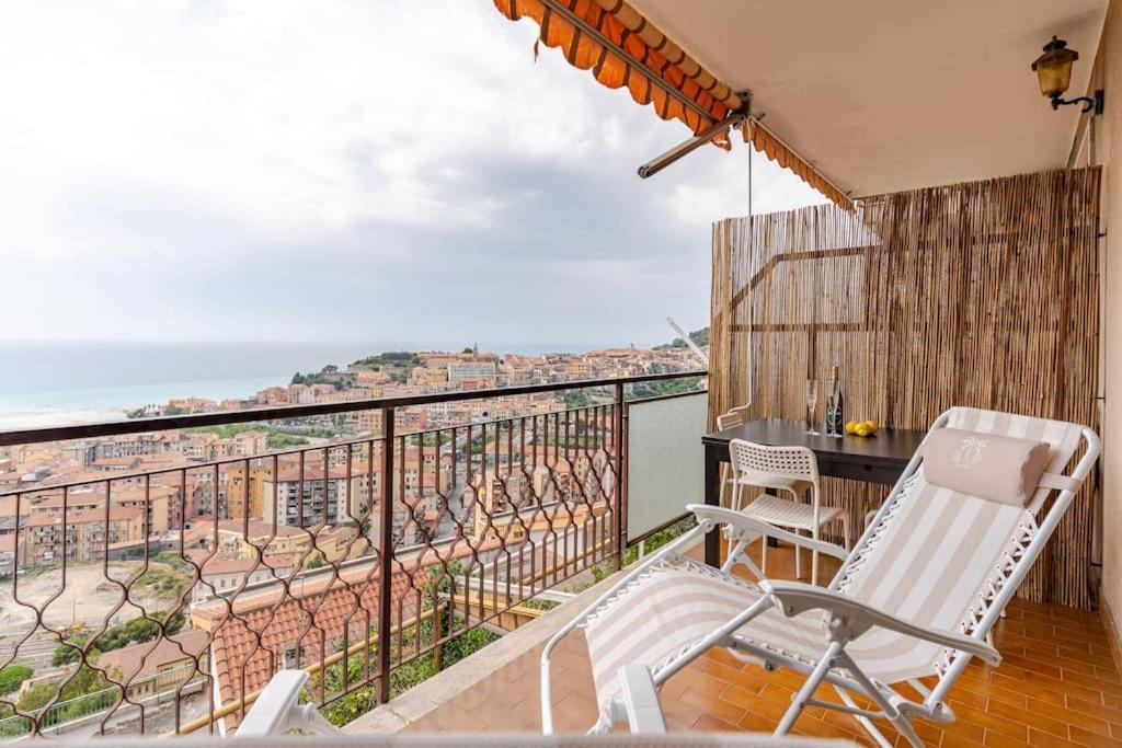ונטימיגליה Thekeystudio, La Casa Del Mare Azzurro With Seaview מראה חיצוני תמונה
